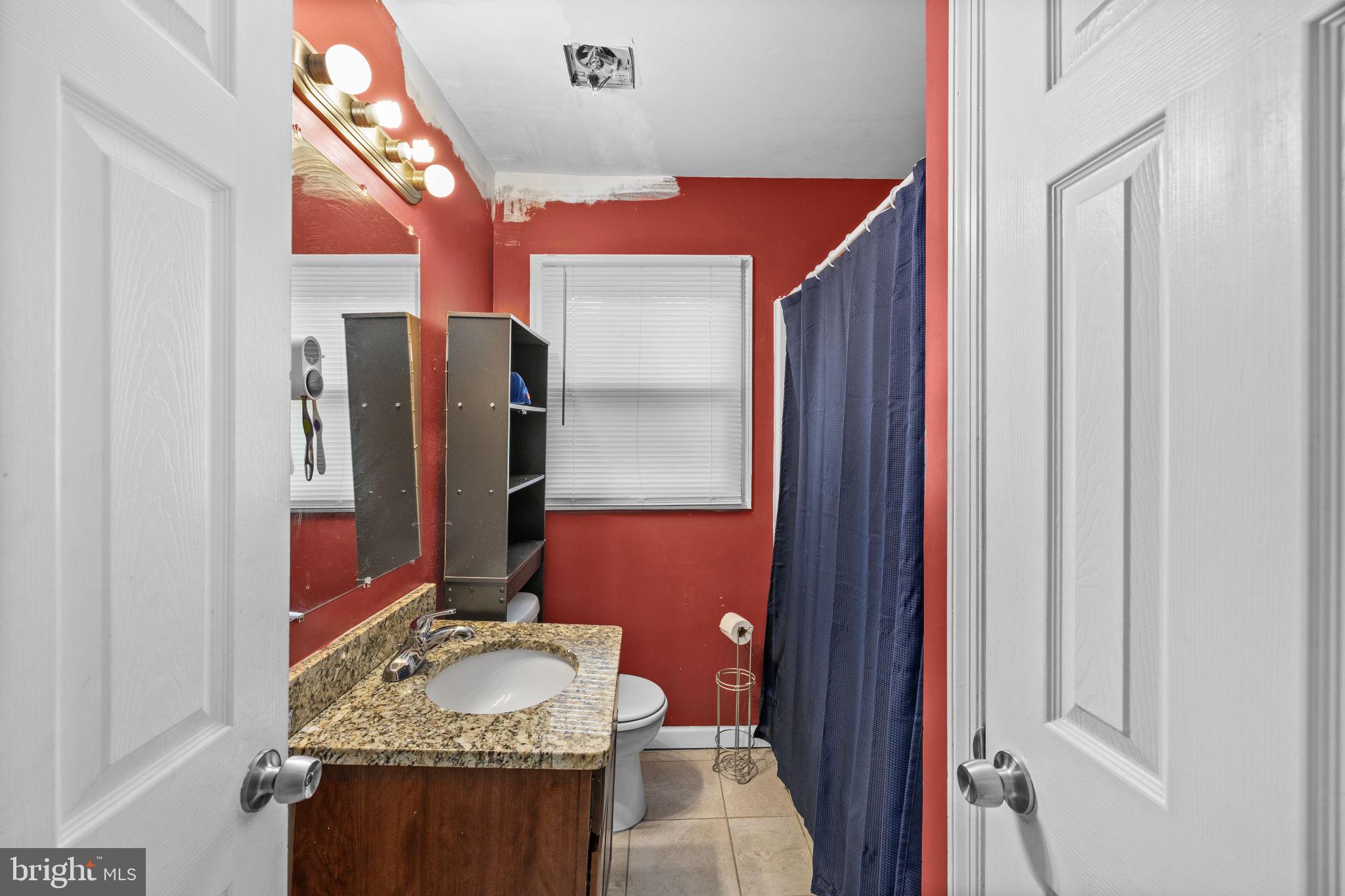13245 Glen Level Drive Ruther Glen, VA 22546 - Photo 27 of 37 Bathroom