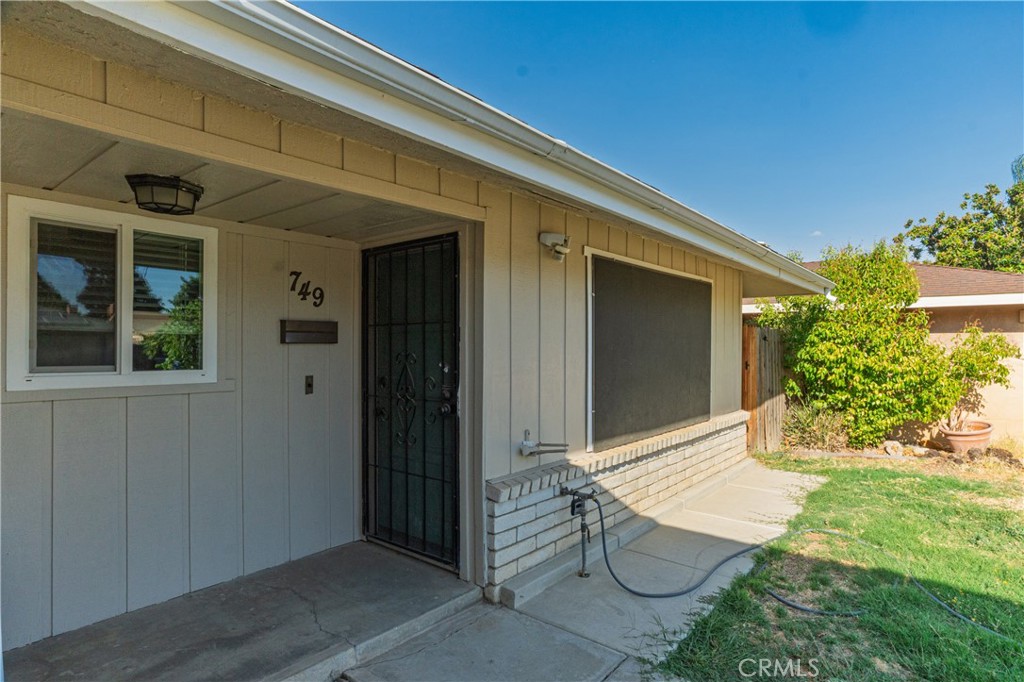 749 Junipero Court Merced, CA 95348 - Photo 3 of 57