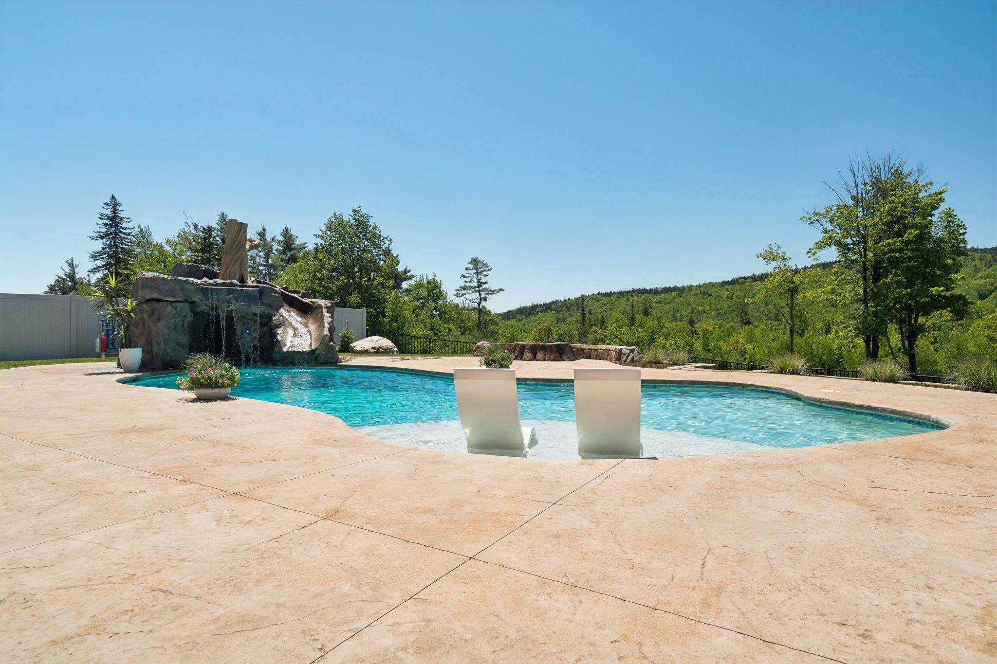 125 Summit Road New London, NH 03257 - Photo 23 of 28