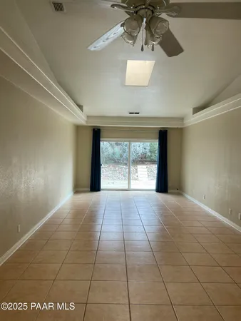 $1,900 | 873 North Old Chisholm Trail, Unit A, Dewey, AZ 86327