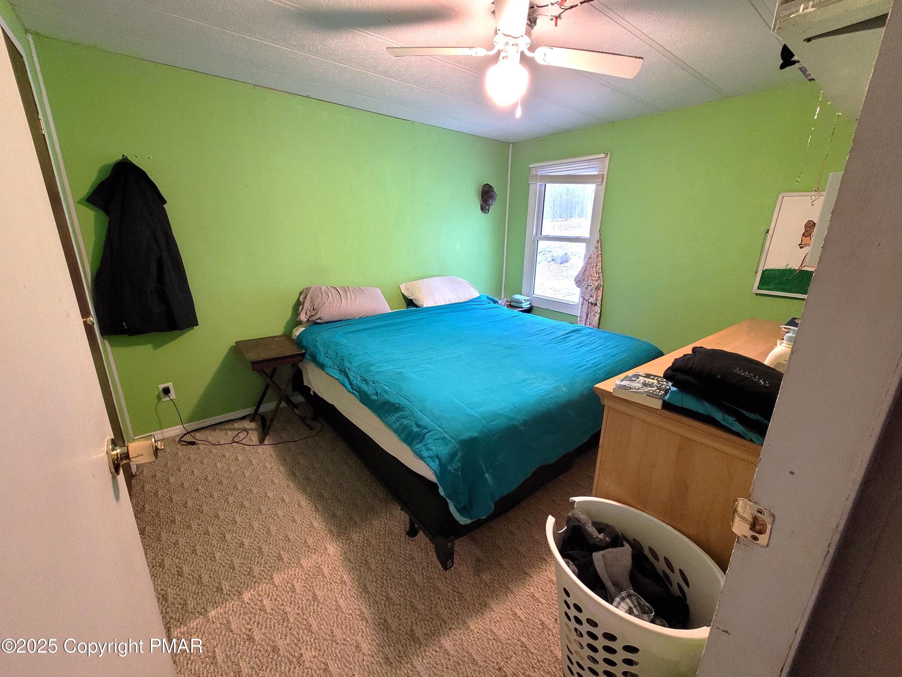 154 Hummingbird Trail Bushkill, PA 18324 - Photo 16 of 33 Photo By Seller (1)