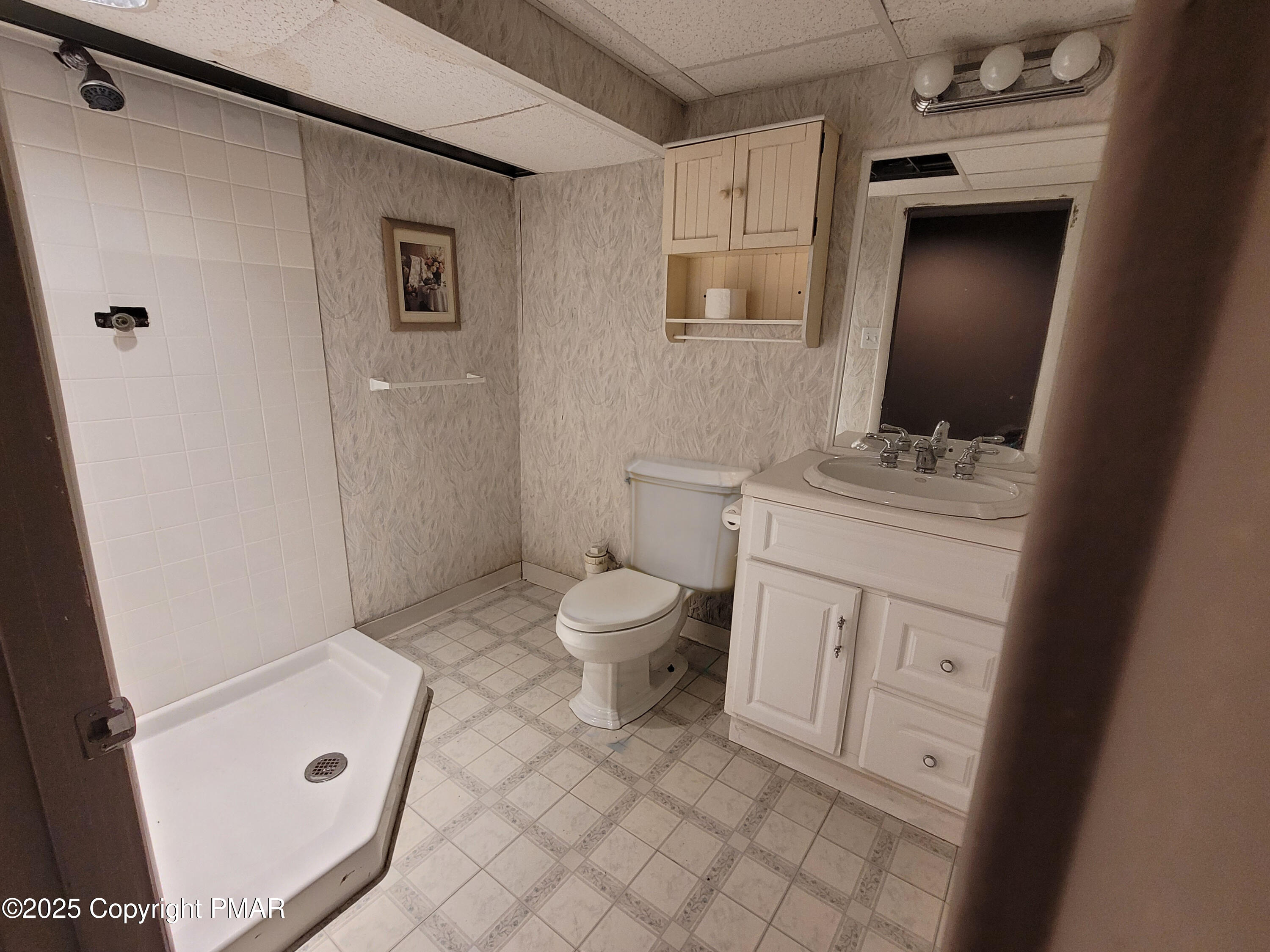 154 Hummingbird Trail Bushkill, PA 18324 - Photo 21 of 33 11 Photo By Seller (4)