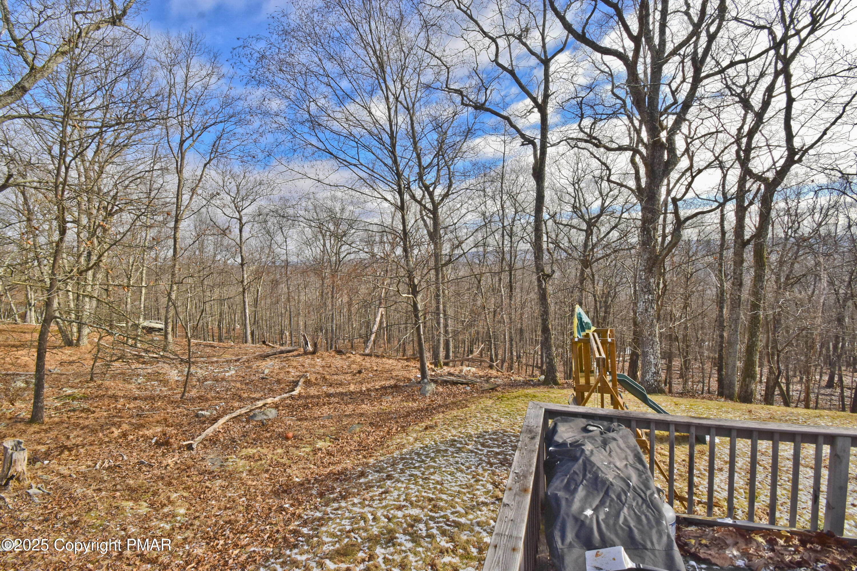 154 Hummingbird Trail Bushkill, PA 18324 - Photo 23 of 33 12 Deck (2)