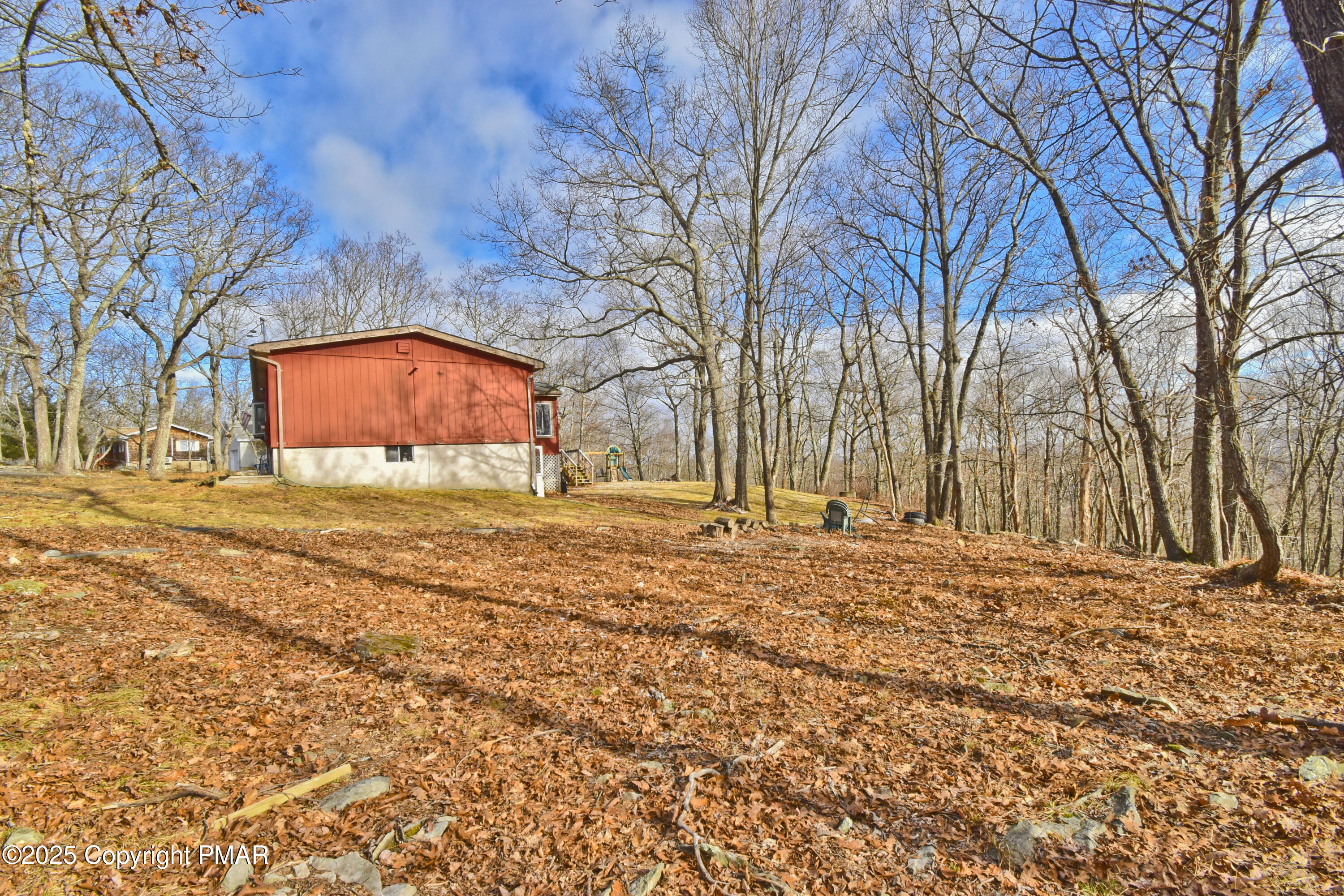154 Hummingbird Trail Bushkill, PA 18324 - Photo 30 of 33 14 Side (1)