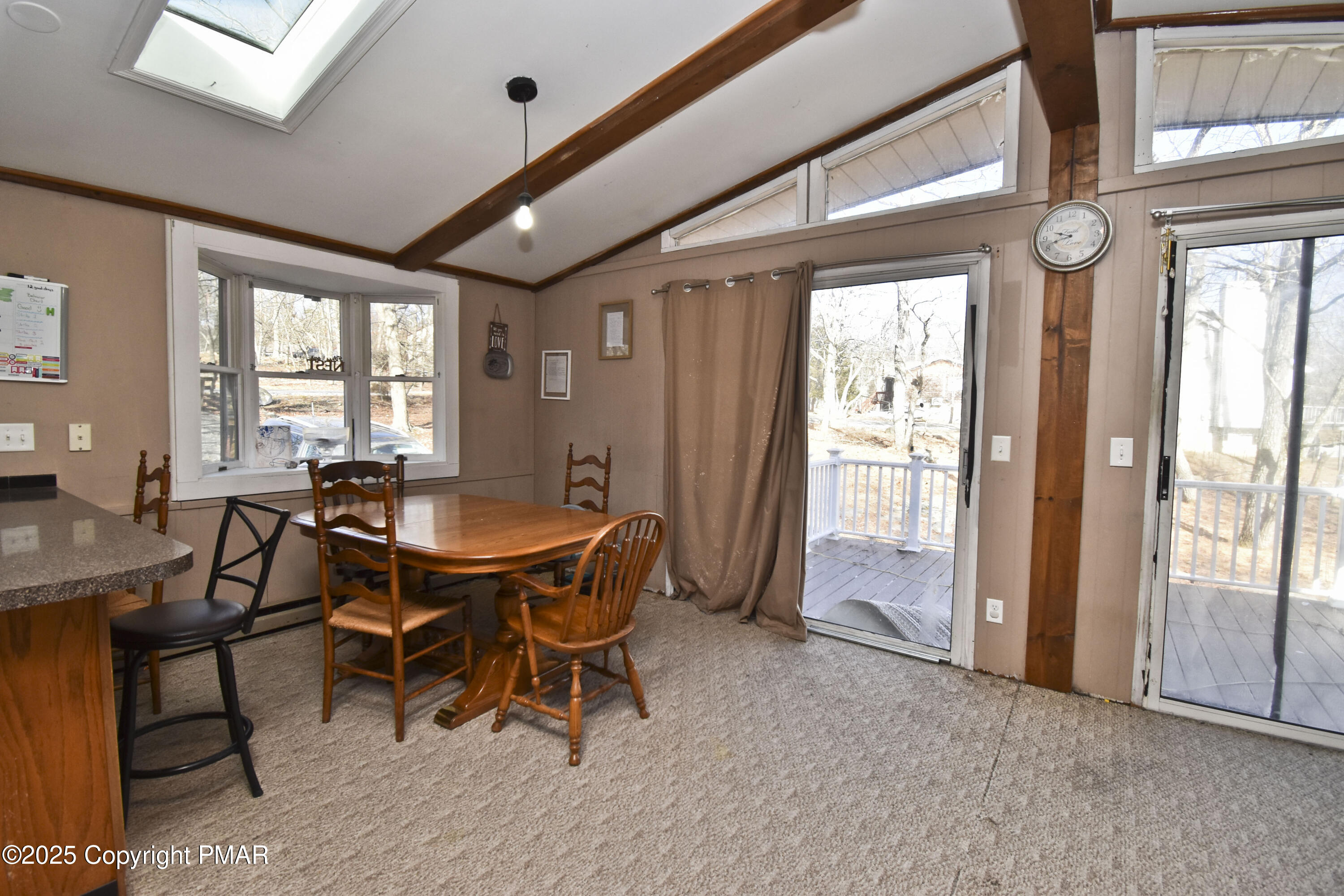 154 Hummingbird Trail Bushkill, PA 18324 - Photo 5 of 33 3 Dining (1)