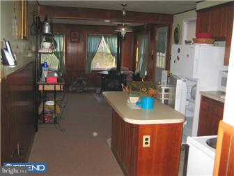 39 Valley Road Monroeville, NJ 08343 - Photo 4 of 12 Kitchen