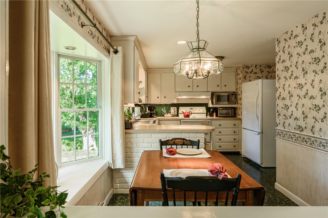 185 Shenandoah Road Warwick, RI 02886 - Photo 8 of 29