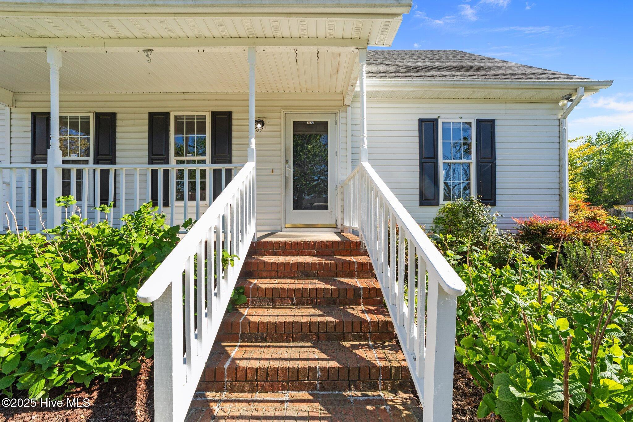 105 Sedgefield Road Moyock, NC 27958 - Photo 3 of 39 105 sedgefield FRONT STEPS
