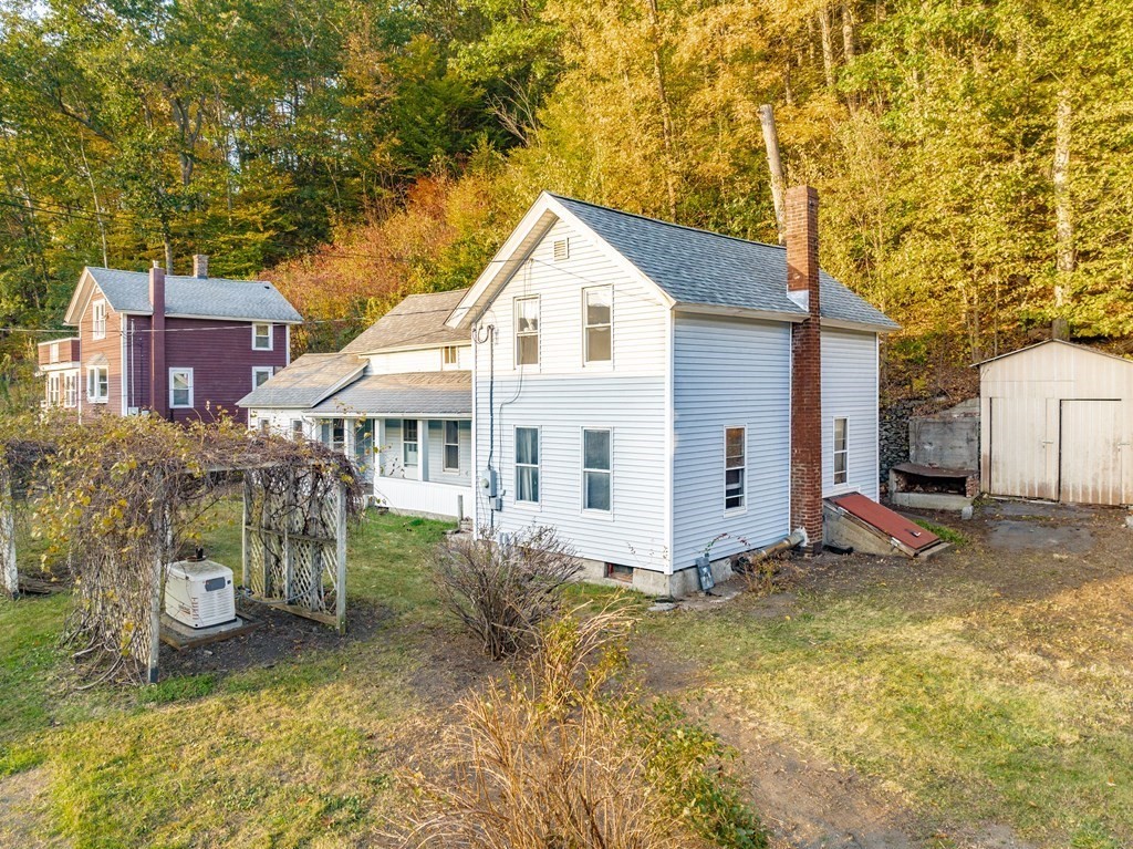 9 Prospect Street Chester, MA 01011 - Photo 3 of 35 Gallery Image 3