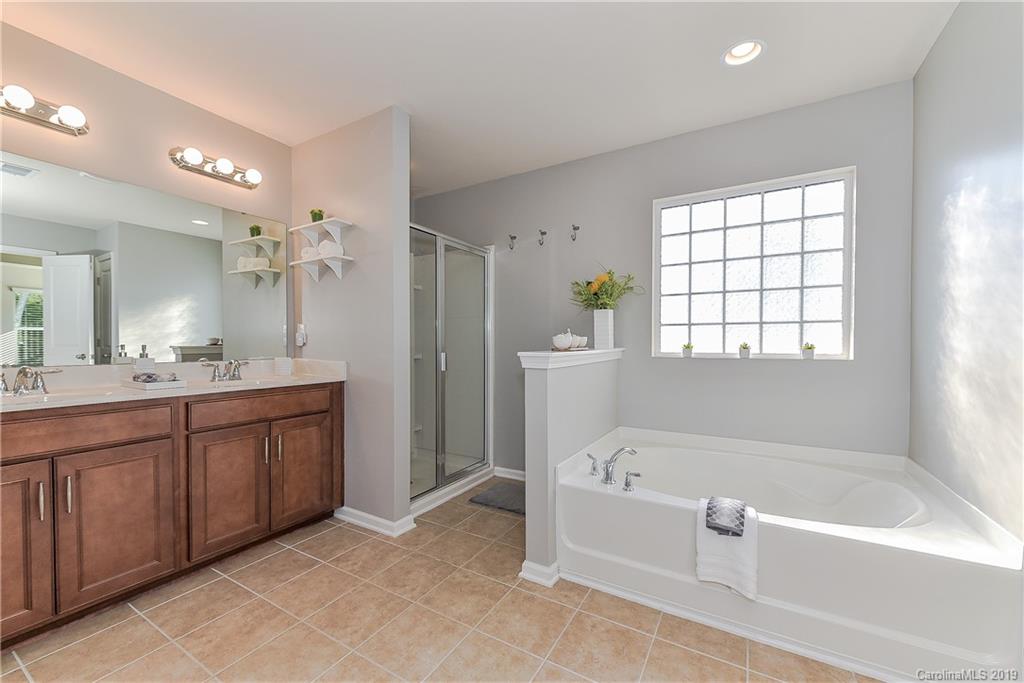 10240 Withers Road Charlotte, NC 28278 - Photo 15 of 24 Gallery Image 15