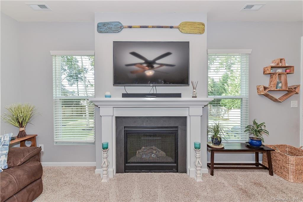 10240 Withers Road Charlotte, NC 28278 - Photo 5 of 24 Gallery Image 5