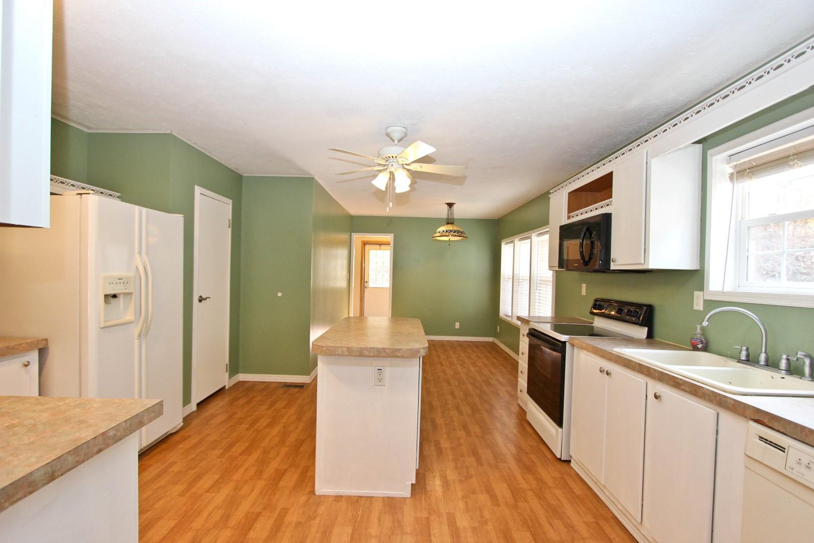 581 Overview Road Newport, TN 37821 - Photo 8 of 36 IMG_3896