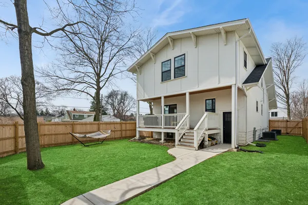 $1,250,000 | 903 North Vail Avenue, Arlington Heights, IL 60004