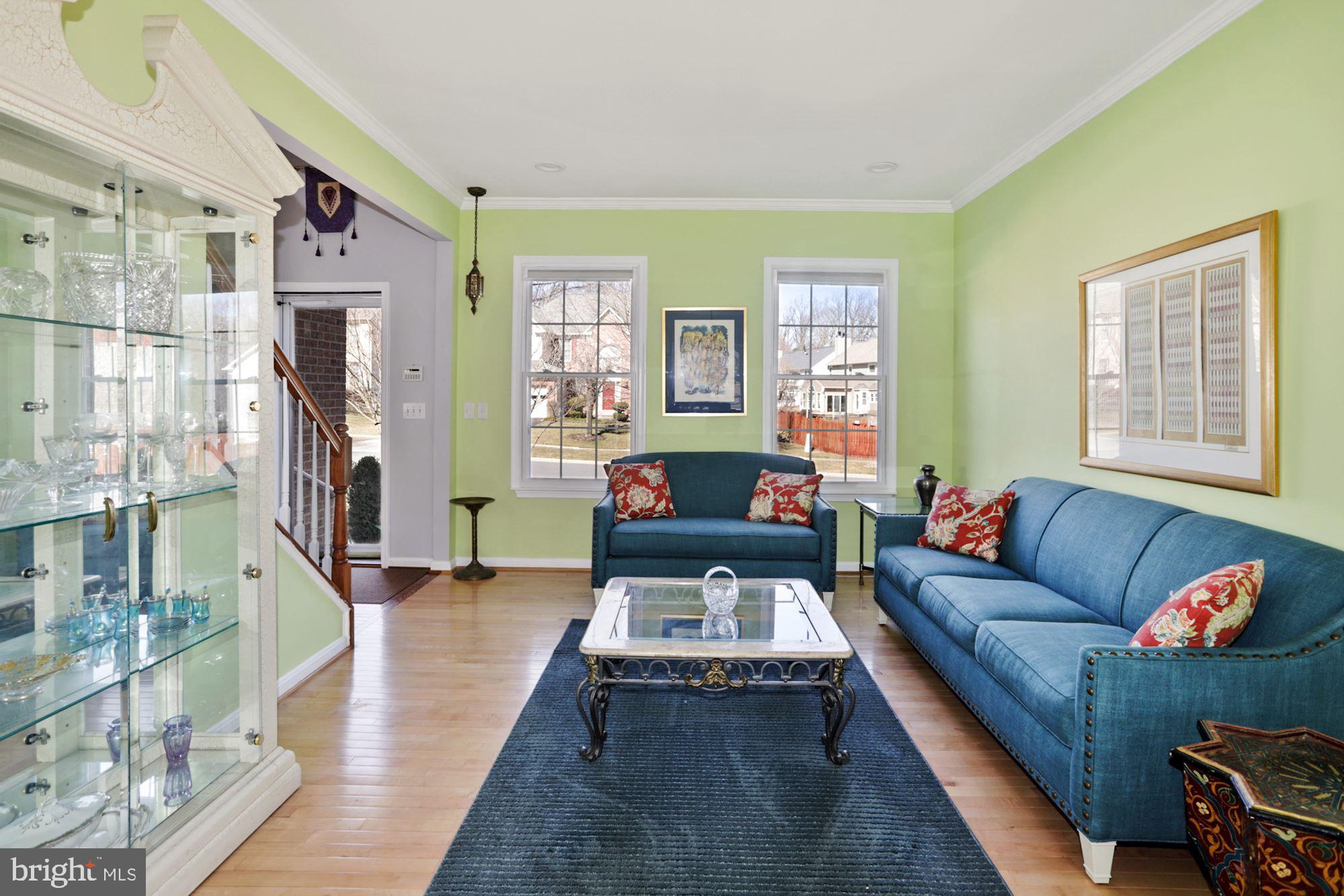 11127 Luttrell Lane Silver Spring, MD 20902 - Photo 3 of 20 Gallery Image 3
