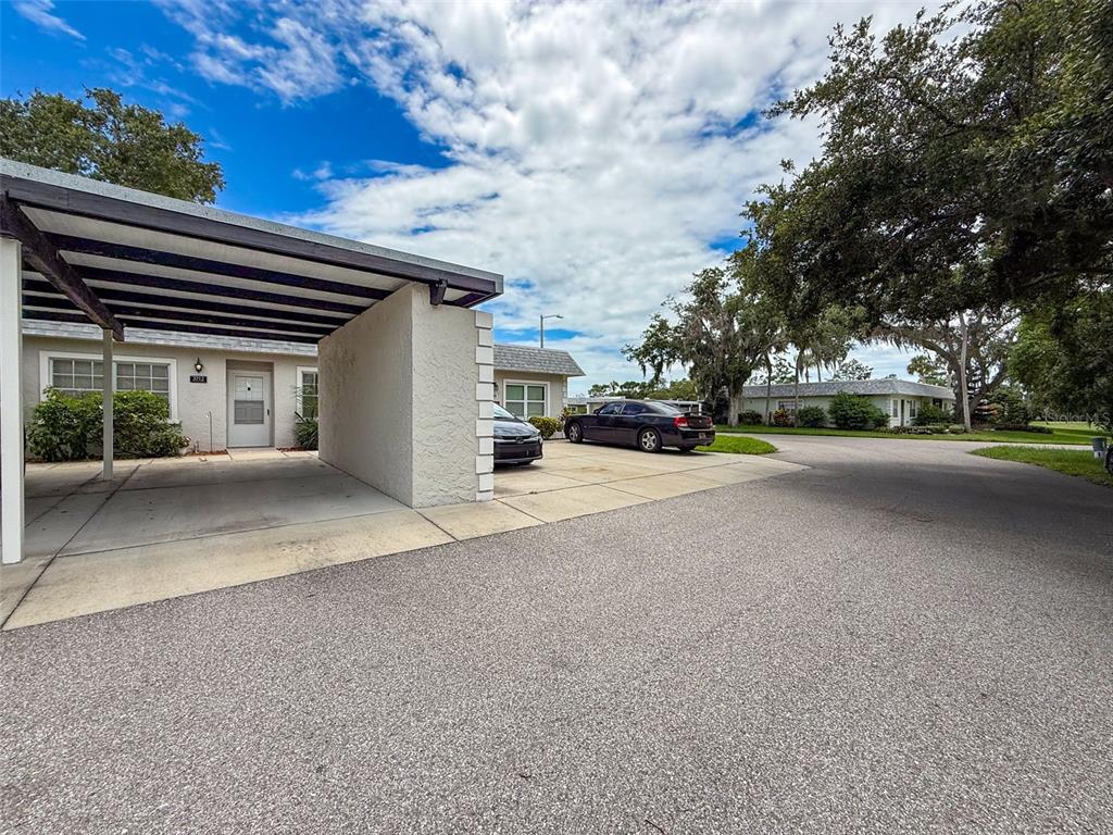 3712 Trophy Boulevard, Unit 3712 New Port Richey, FL 34655 - Photo 4 of 64