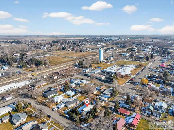 $284,900 | 1002 E Street, Rupert, ID 83350