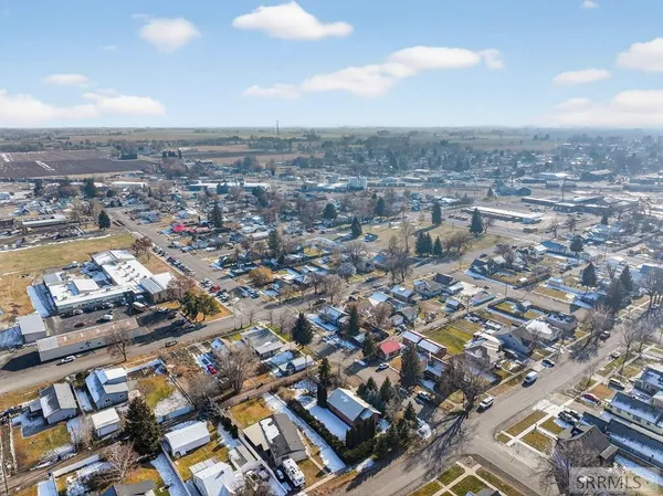 $284,900 | 1002 E Street, Rupert, ID 83350