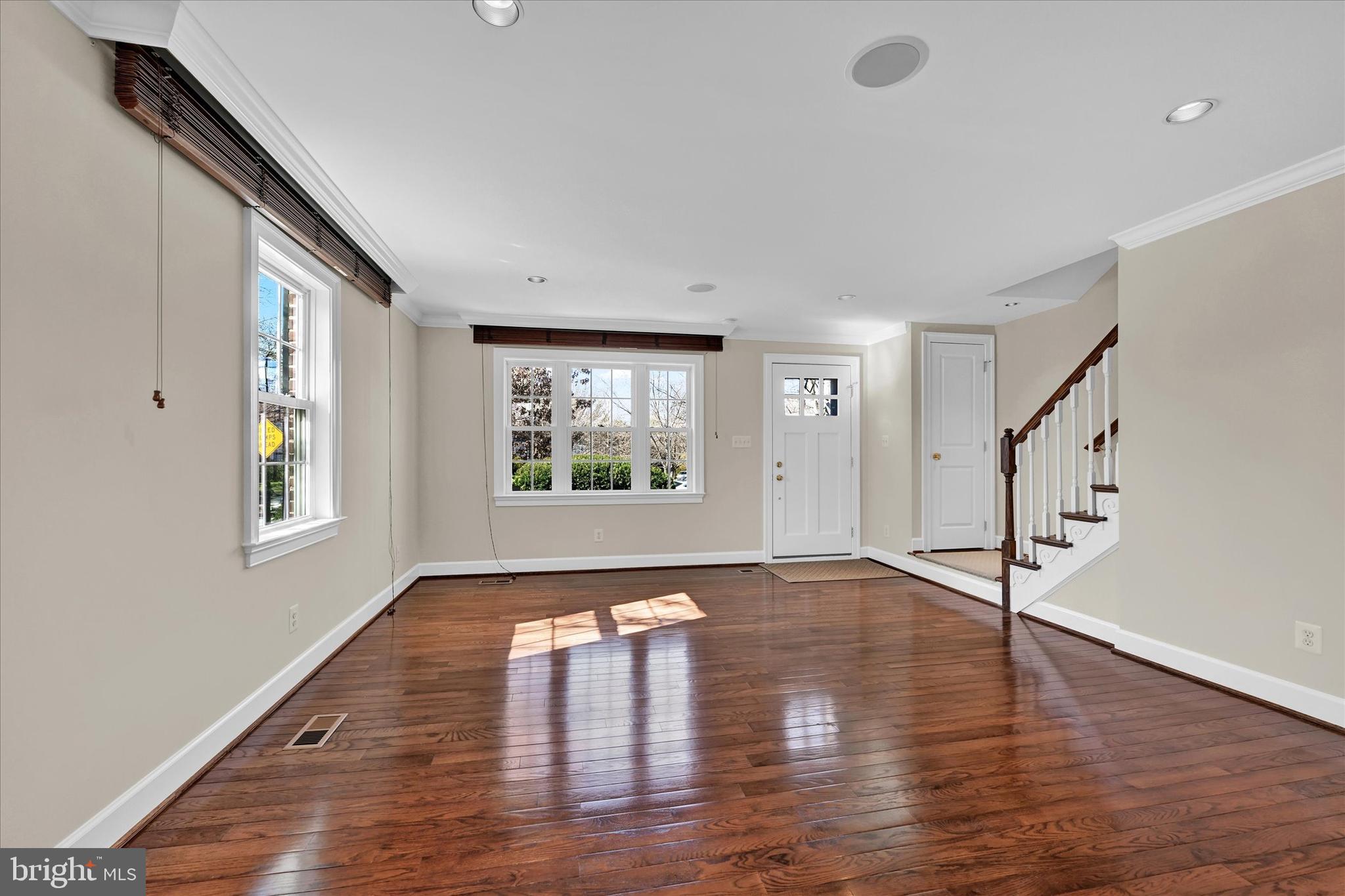 7009 Heathfield Road Baltimore, MD 21212 - Photo 4 of 28