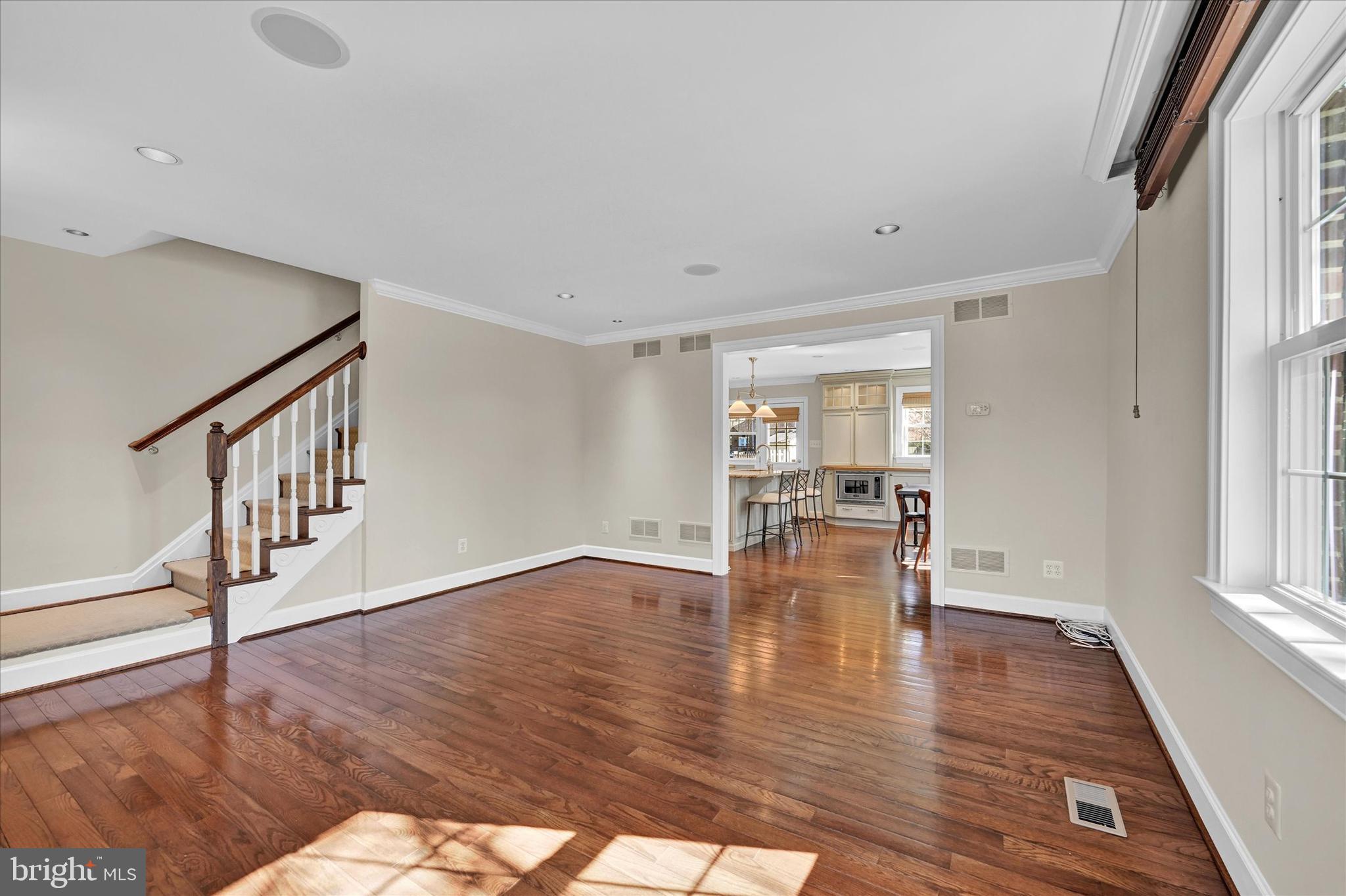 7009 Heathfield Road Baltimore, MD 21212 - Photo 5 of 28