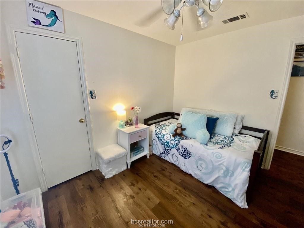 403 Park Road, Unit B College Station, TX 77840 - Photo 11 of 14