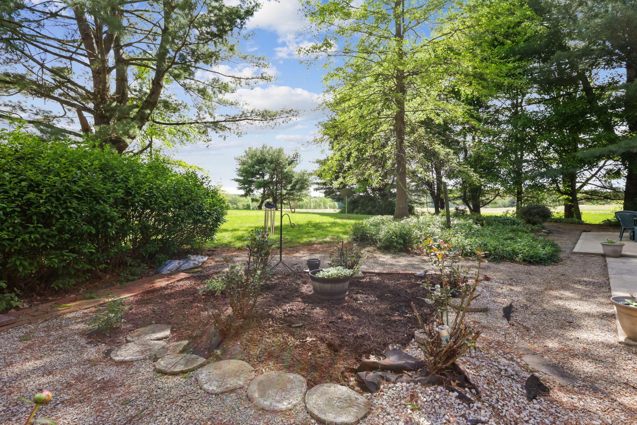 18040 Johnson Road Southeast Heath, OH 43056 - Photo 36 of 51 39-web-or-mls-0V3A8234