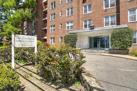 $169,000 | 1111 Midland Avenue, Unit 1B, Bronxville, NY 10708