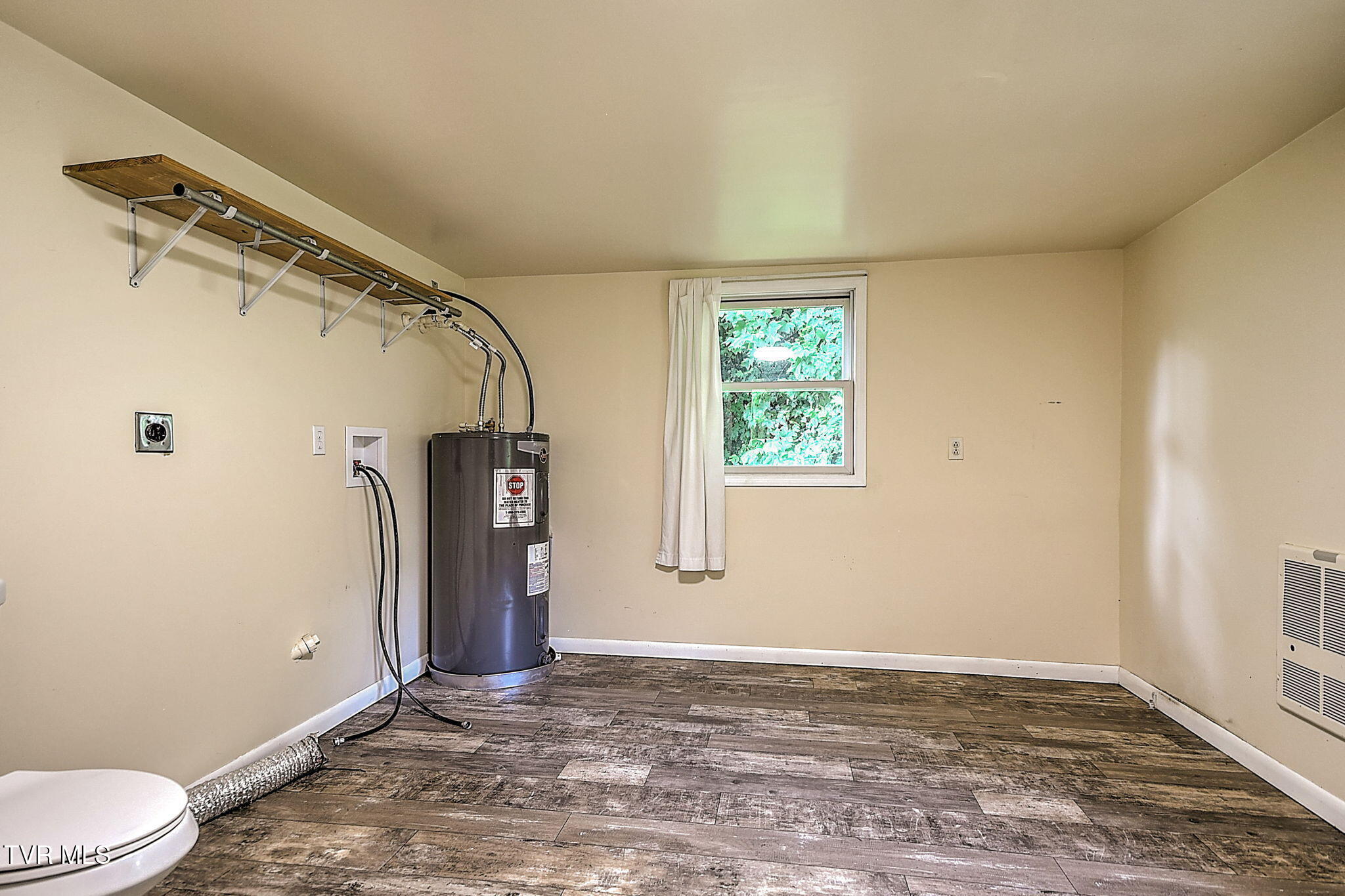 655 Wadlow Gap Road Kingsport, TN 37660 - Photo 29 of 66 25-web-or-mls-655 Wadalow Gap DP-26