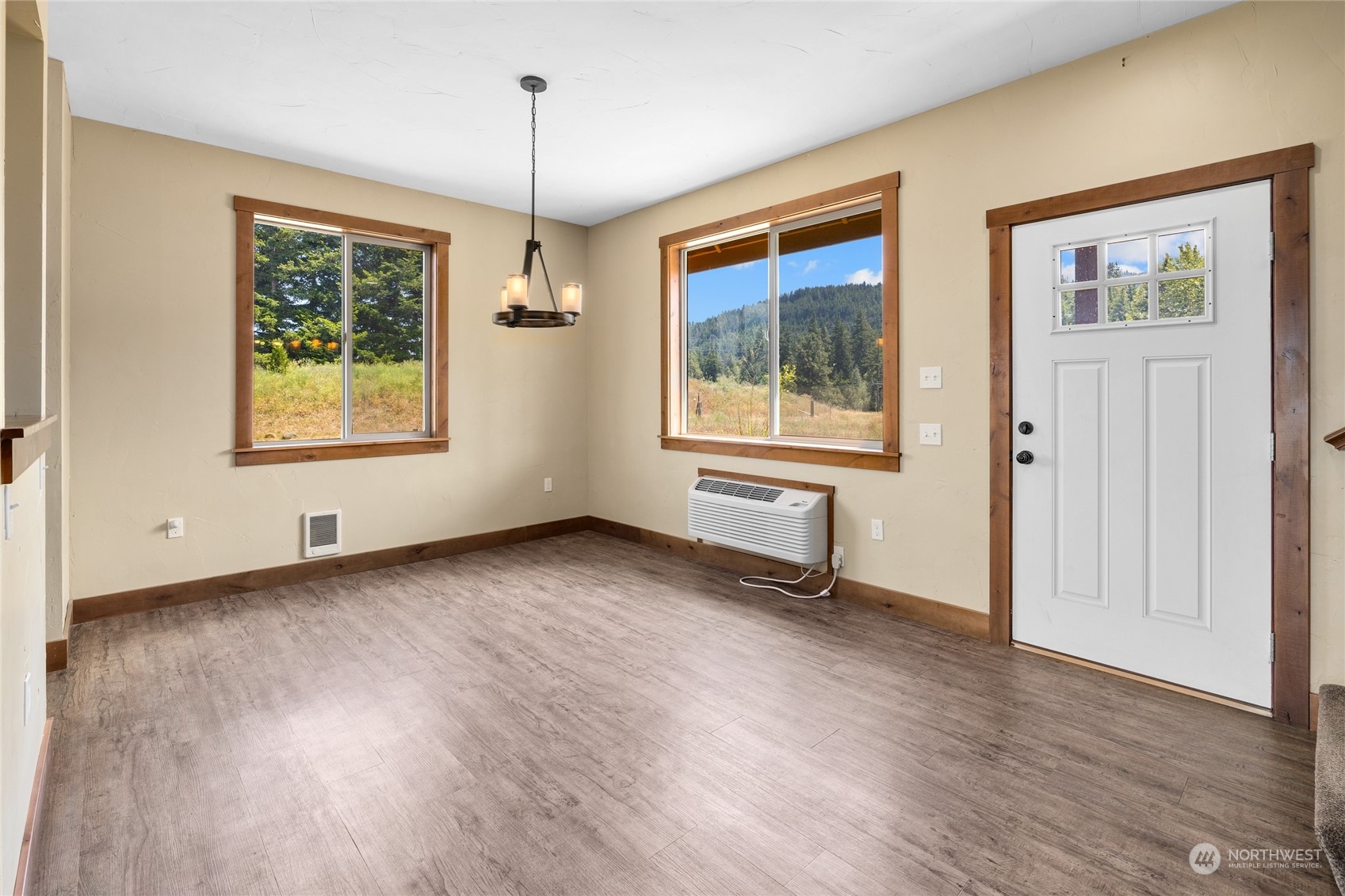 6673 Upper Peoh Point Road Cle Elum, WA 98922 - Photo 8 of 40 Gallery Image 8