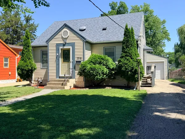 $319,900 | 1018 4th Avenue Southeast, Rochester, MN 55904