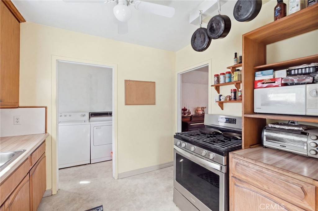 2022 Blenheim Street Riverside, CA 92507 - Photo 16 of 49 Gallery Image 16