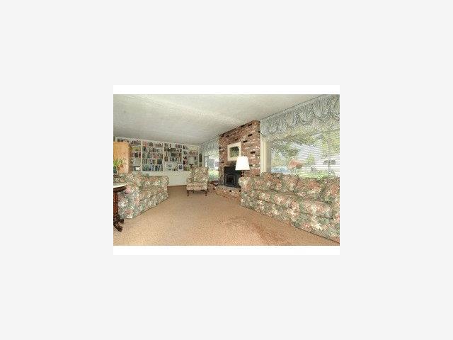 597 Hall Road Watsonville, CA 95076 - Photo 2 of 9 Gallery Image 2