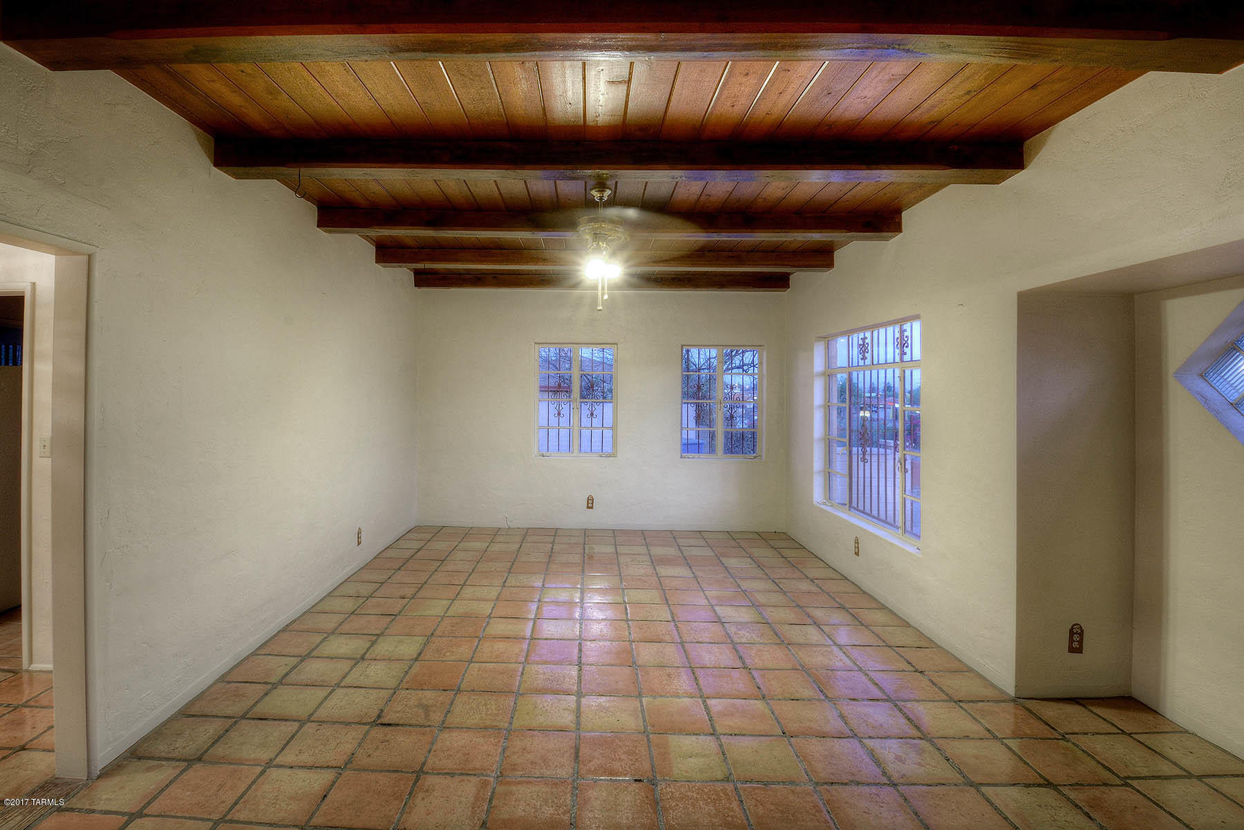 2100 East Grant Road Tucson, AZ 85719 - Photo 6 of 23