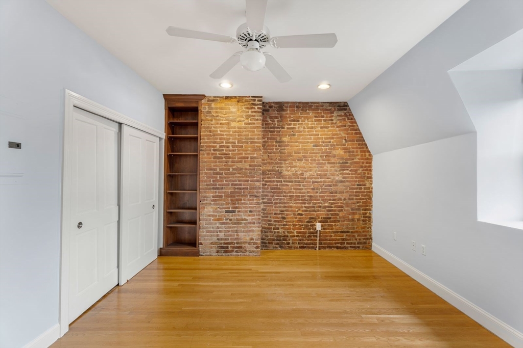 39 Worcester Square, Unit PH 5 Boston, MA 02118 - Photo 13 of 20 a view of livingroom with window