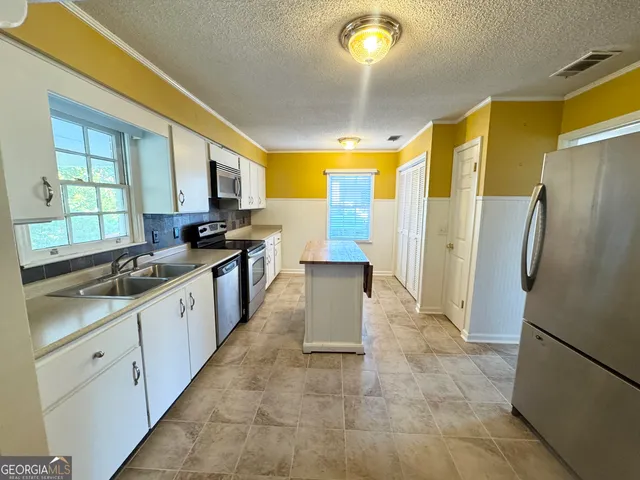 $2,400 | 107 Belair Drive, Statesboro, GA 30461