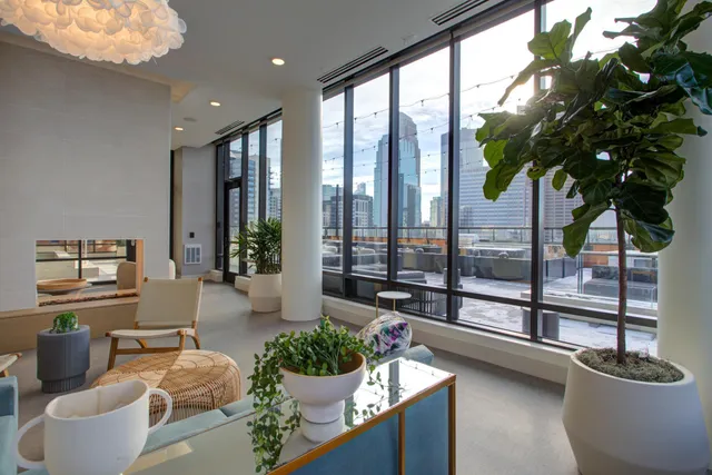 $1,701 | 270 Hennepin Avenue, Unit 1019, Minneapolis, MN 55401