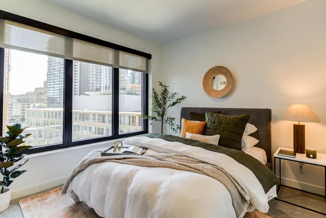 $1,701 | 270 Hennepin Avenue, Unit 1019, Minneapolis, MN 55401