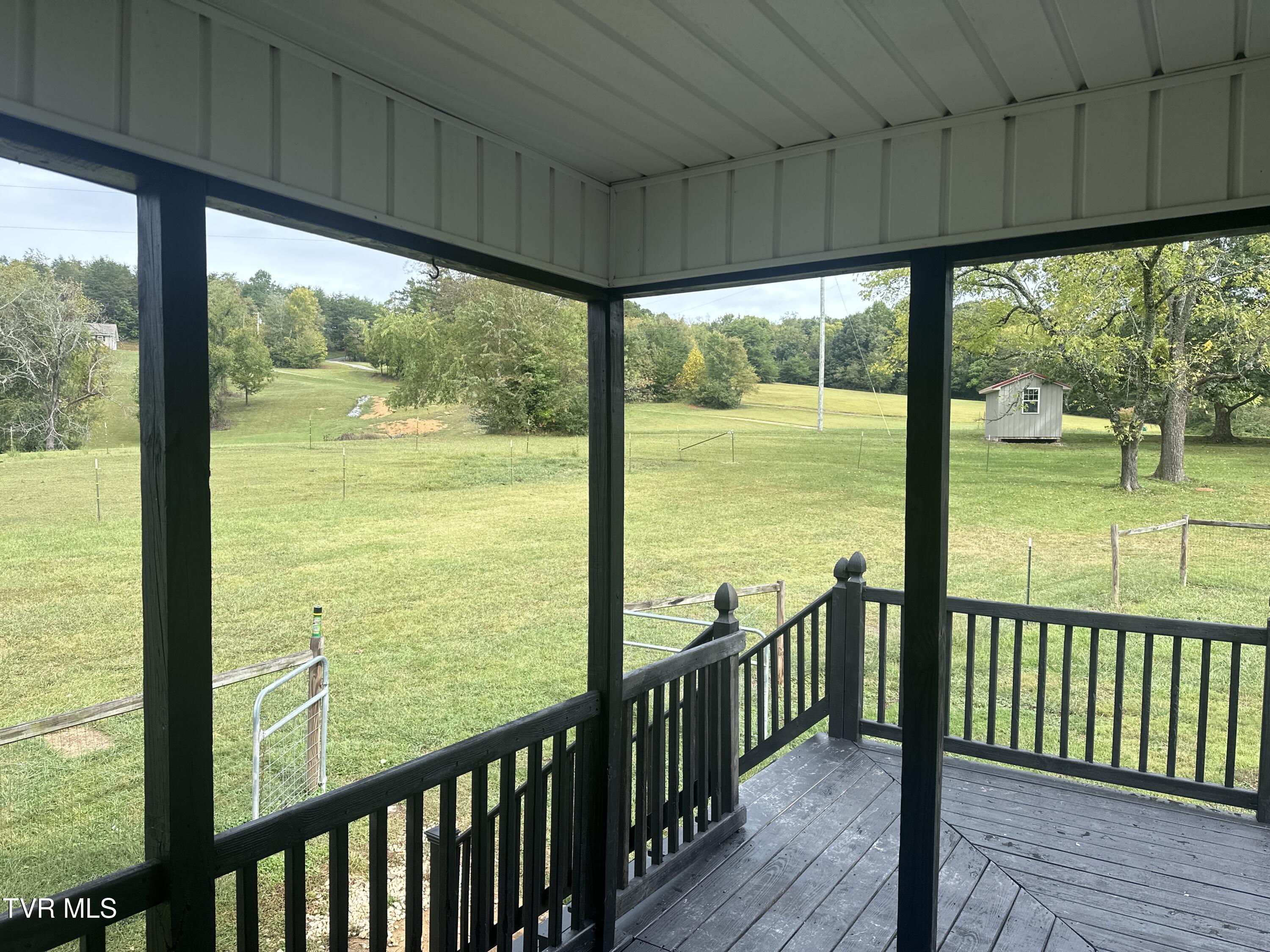 147 Price Road Limestone, TN 37681 - Photo 5 of 26 IMG_1782
