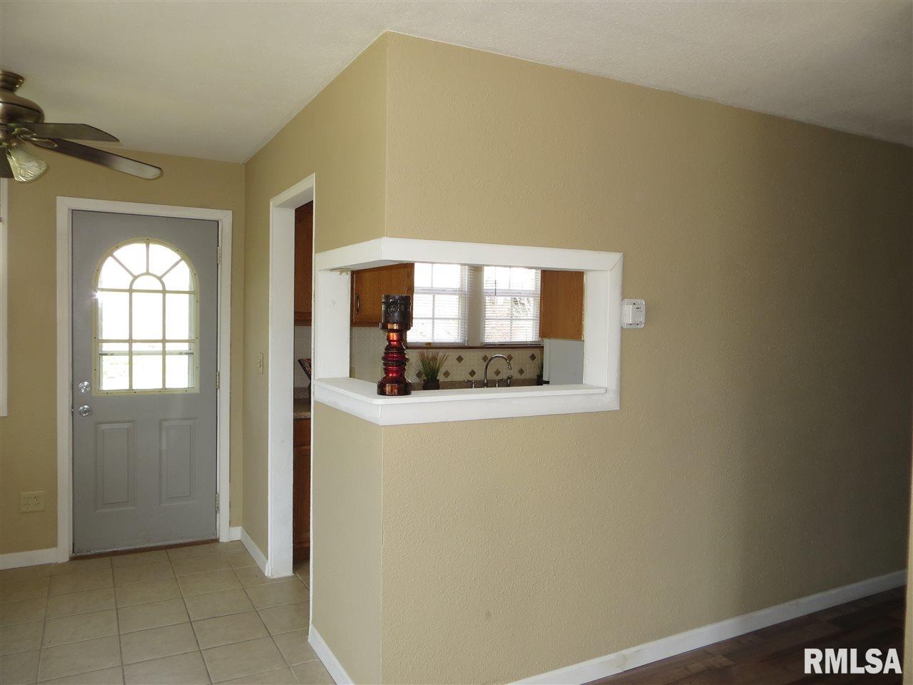 631 Sangamon Road Marquette Heights, IL 61554 - Photo 12 of 22 Gallery Image 12