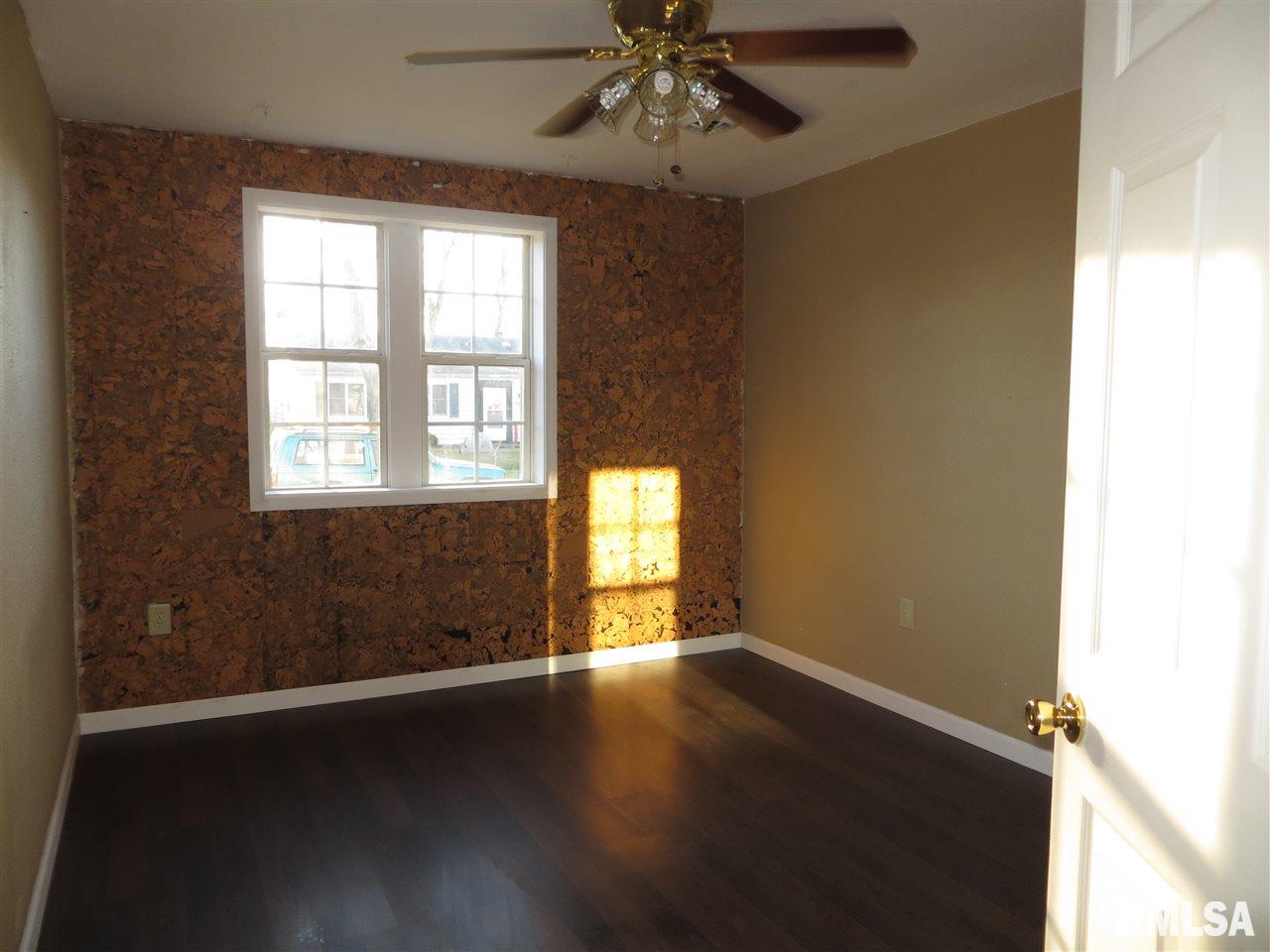 631 Sangamon Road Marquette Heights, IL 61554 - Photo 17 of 22 Gallery Image 17
