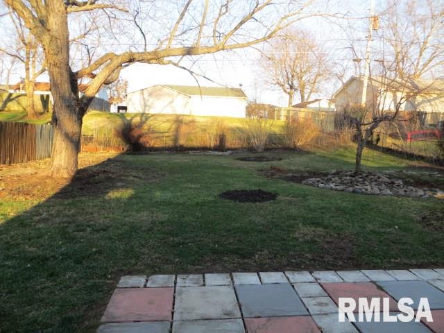 631 Sangamon Road Marquette Heights, IL 61554 - Photo 20 of 22 Gallery Image 20