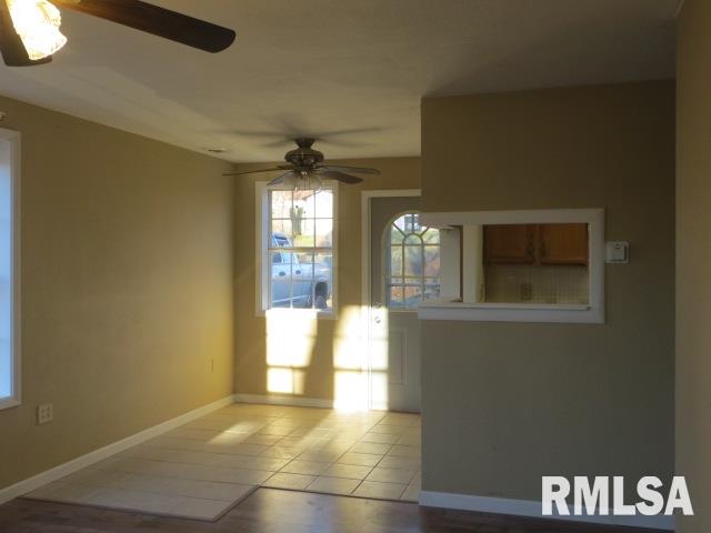 631 Sangamon Road Marquette Heights, IL 61554 - Photo 8 of 22 Gallery Image 8