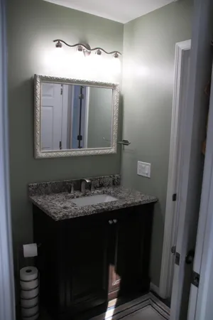 $258,900 | 1207 East Oak Drive, Fenton, MI 48430