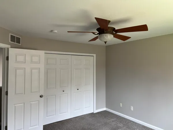 $258,900 | 1207 East Oak Drive, Fenton, MI 48430