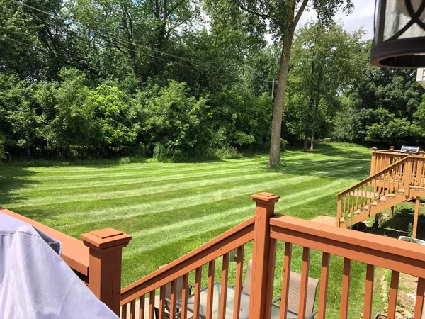 $258,900 | 1207 East Oak Drive, Fenton, MI 48430