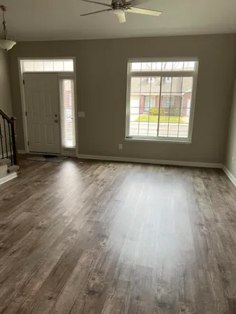 $258,900 | 1207 East Oak Drive, Fenton, MI 48430