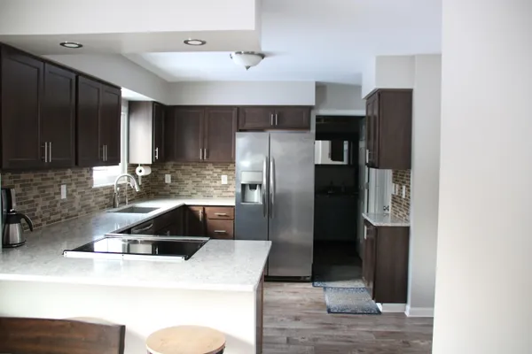 $258,900 | 1207 East Oak Drive, Fenton, MI 48430