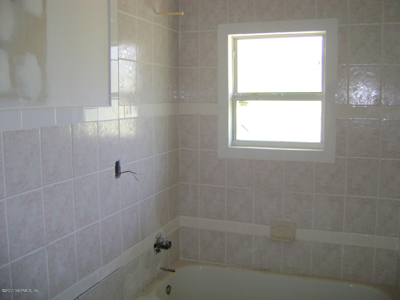 85818 Miner Road Yulee, FL 32097 - Photo 7 of 26 HALL BATH1
