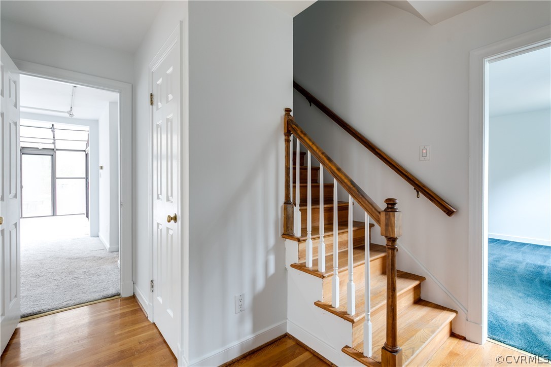 10314 Warren Road Glen Allen, VA 23060 - Photo 6 of 34 Gallery Image 6