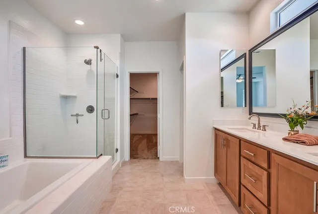 a view of walk in closet