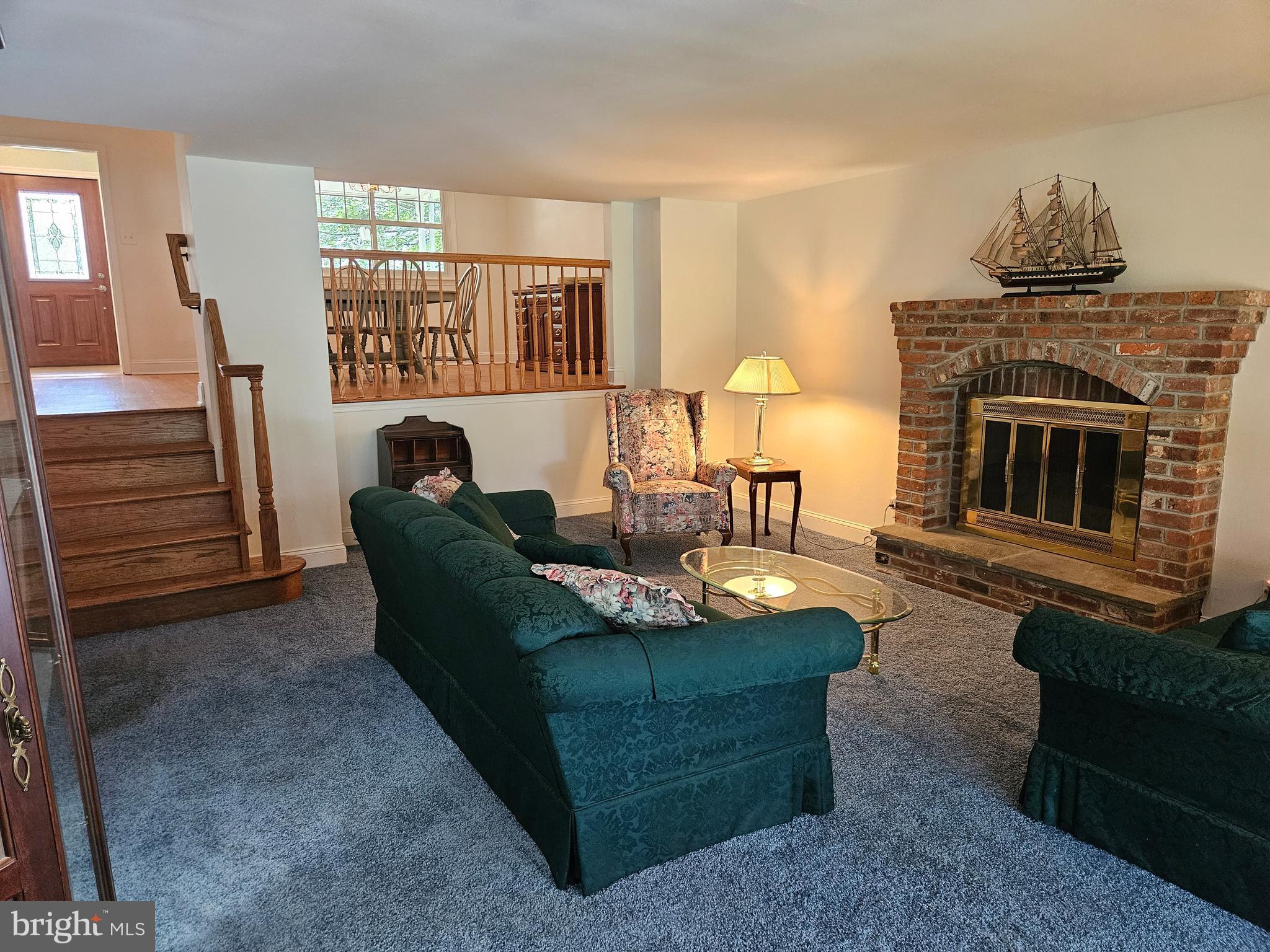 86 Glendale Road Exton, PA 19341 - Photo 11 of 38 Living room